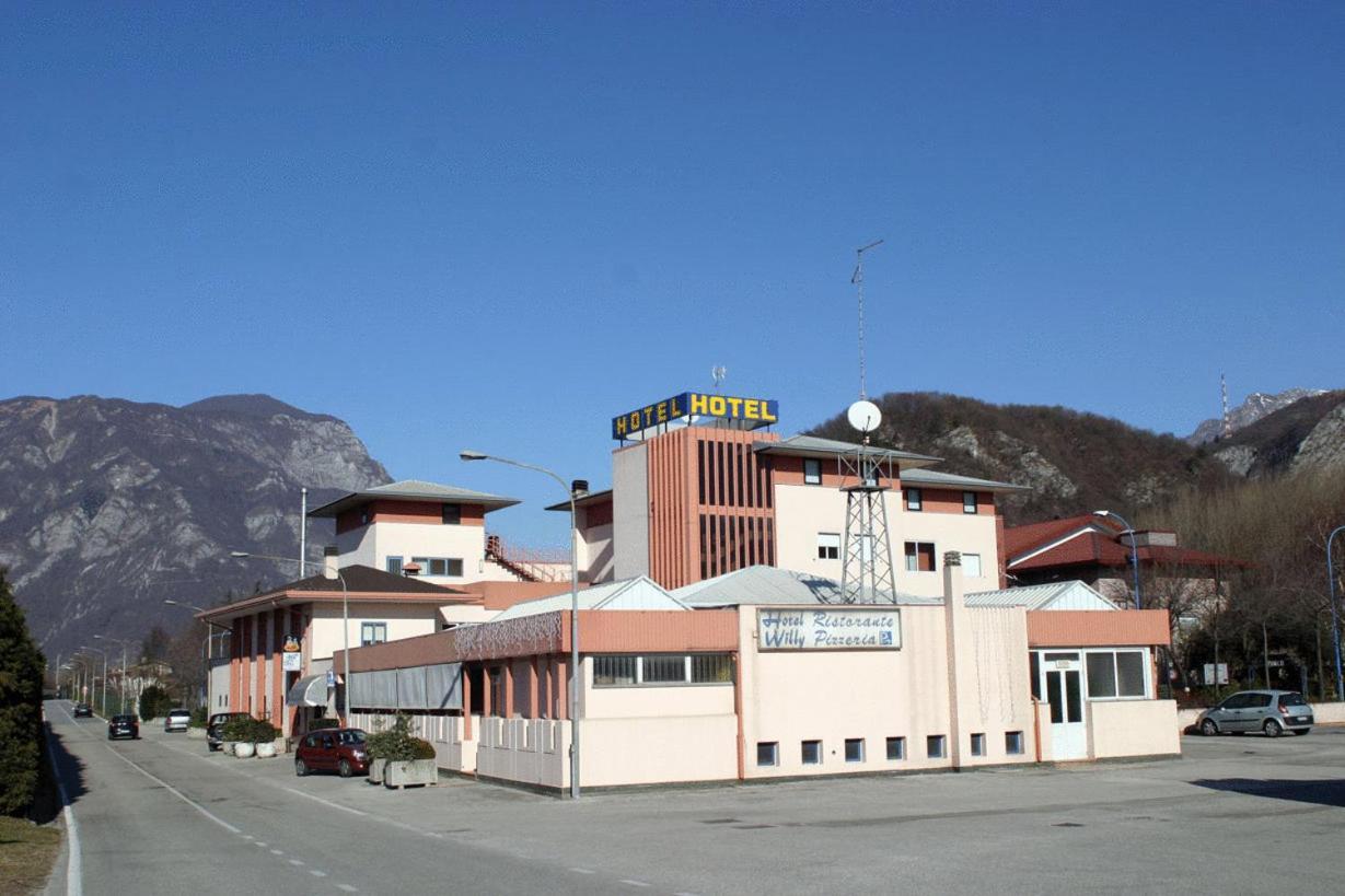 Hotel Willy Gemona del Friuli Luaran gambar