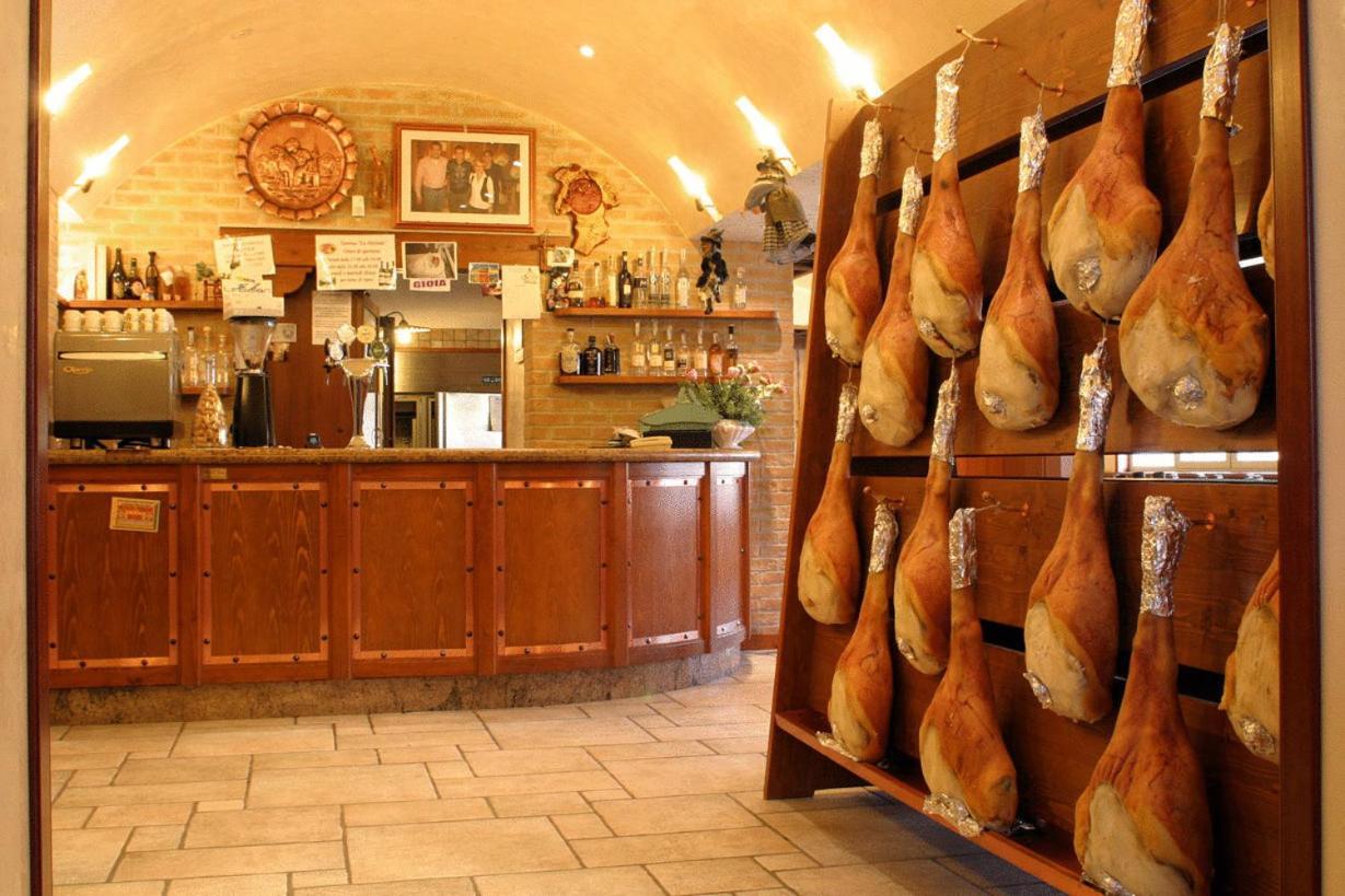 Hotel Willy Gemona del Friuli Luaran gambar