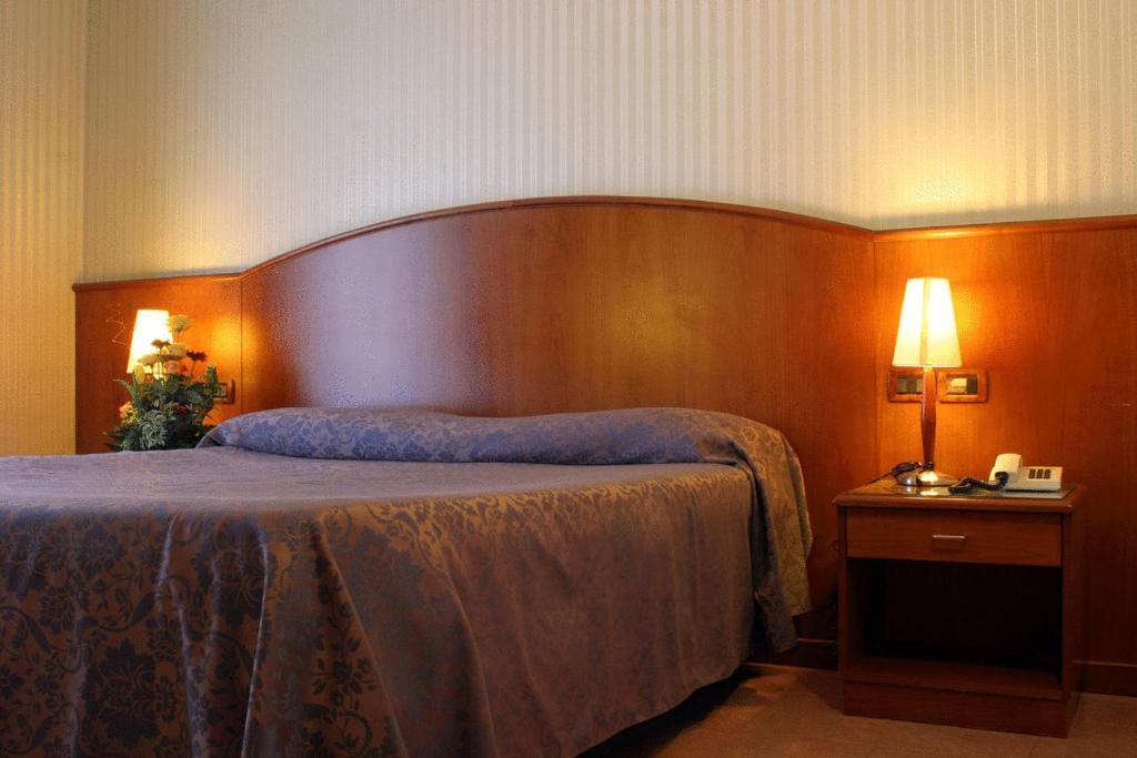 Hotel Willy Gemona del Friuli Bilik gambar